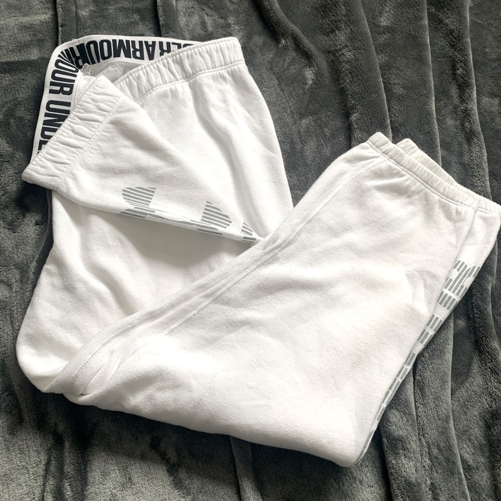 Under Armor Cropped sweats